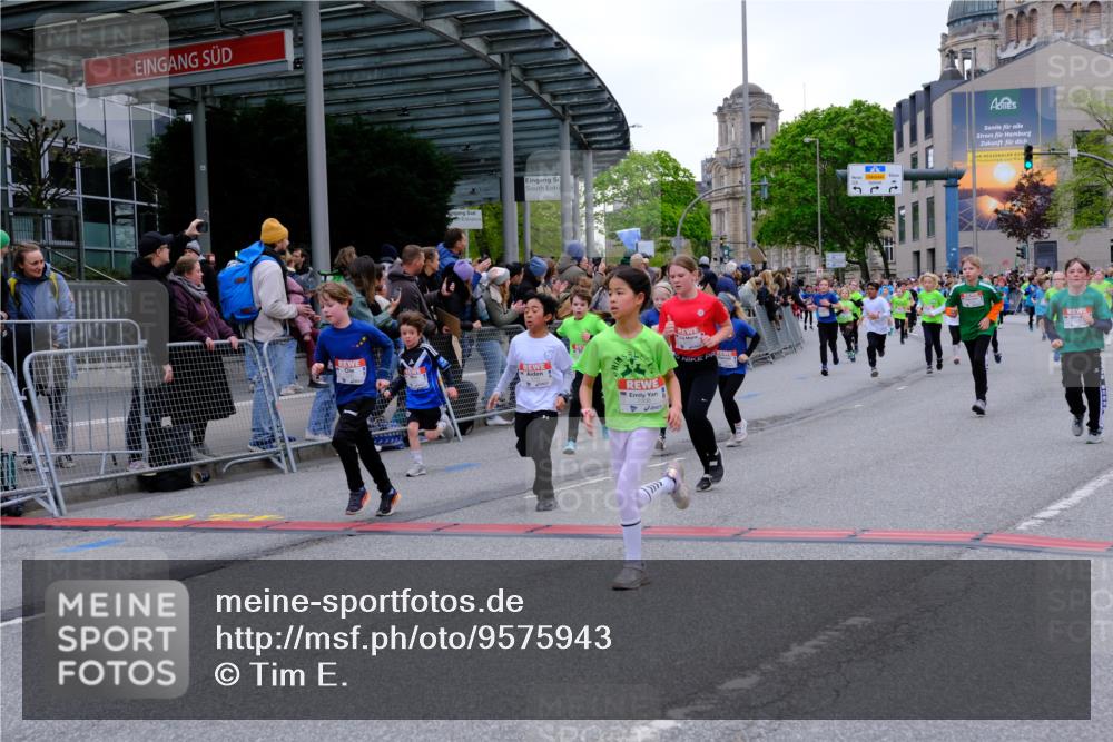 25.04.2026 - Das Zehntel Tim E. http://msf.ph/oto/9575943 25.04.2026 10:55:20 Ziel 5095, 5099, 5207, 5261, 5274, 5288, 5364, 5367, 5381, 5405, 5486, 5490, 5497, 5521, 5549, 5553, 5963, 5977, 6152, 6545, 6624, 6677, 6905, 7019, 7090, 7240, 7251, 7258, 7308, 7386, 7543, 7679, 7722, 7843, 7879, 8000 meine-sportfotos.de