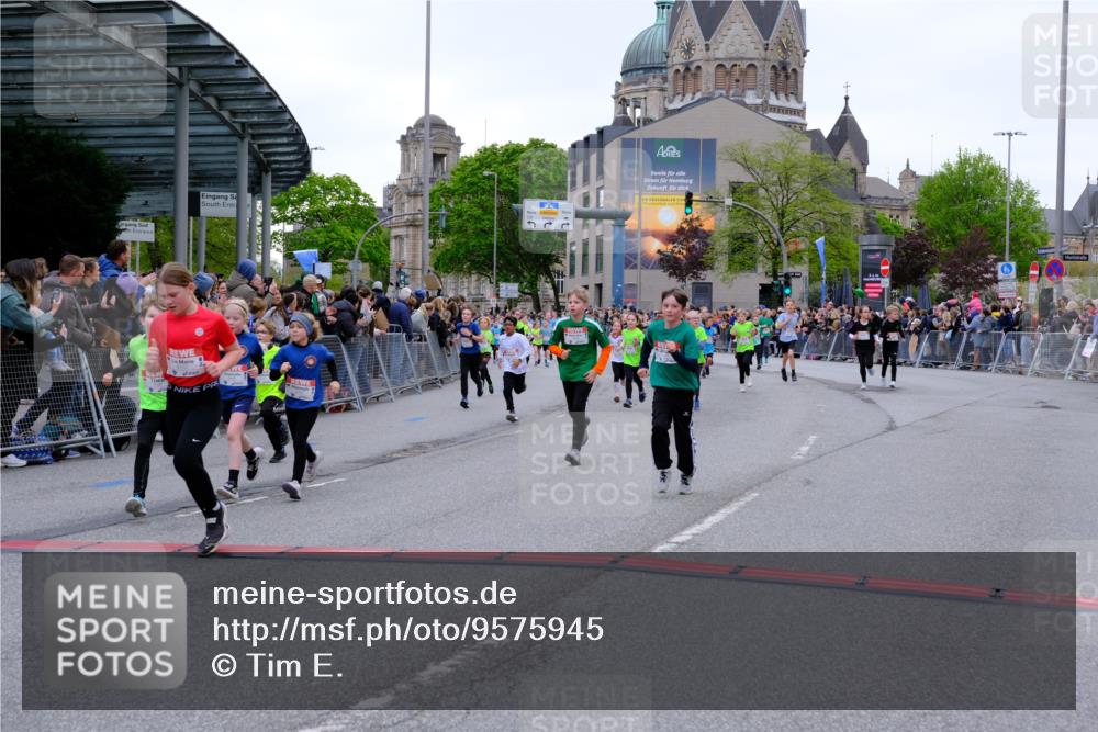 25.04.2026 - Das Zehntel Tim E. http://msf.ph/oto/9575945 25.04.2026 10:55:21 Ziel 5095, 5099, 5207, 5261, 5263, 5274, 5288, 5364, 5367, 5381, 5405, 5486, 5493, 5494, 5497, 5521, 5549, 5553, 5963, 5977, 6152, 6545, 6624, 6677, 6905, 7019, 7090, 7092, 7240, 7251, 7308, 7386, 7543, 7679, 7722, 7843, 7879, 8000, 8009 meine-sportfotos.de