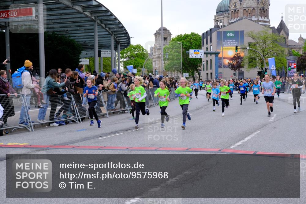 25.04.2026 - Das Zehntel Tim E. http://msf.ph/oto/9575968 25.04.2026 10:55:24 Ziel 5034, 5035, 5095, 5099, 5207, 5261, 5263, 5274, 5288, 5364, 5367, 5381, 5405, 5493, 5494, 5549, 5553, 5963, 5977, 6006, 6034, 6152, 6433, 6545, 6624, 6677, 6813, 7019, 7090, 7092, 7115, 7132, 7240, 7308, 7543, 7722, 7875, 7879, 8000, 8009 meine-sportfotos.de