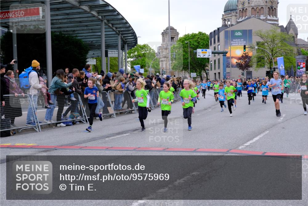 25.04.2026 - Das Zehntel Tim E. http://msf.ph/oto/9575969 25.04.2026 10:55:24 Ziel 5034, 5035, 5095, 5099, 5207, 5261, 5263, 5274, 5288, 5364, 5367, 5381, 5405, 5493, 5494, 5549, 5553, 5963, 5977, 6006, 6034, 6152, 6433, 6545, 6624, 6677, 6813, 7019, 7090, 7092, 7115, 7132, 7240, 7308, 7543, 7722, 7875, 7879, 8000, 8009 meine-sportfotos.de