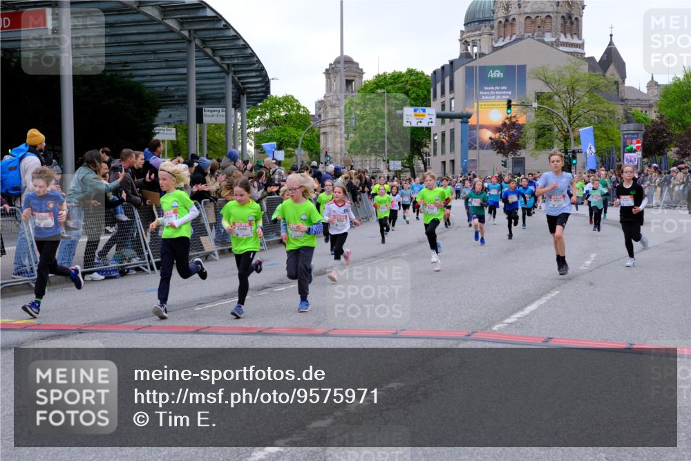 25.04.2026 - Das Zehntel Tim E. http://msf.ph/oto/9575971 25.04.2026 10:55:24 Ziel 5034, 5035, 5095, 5099, 5207, 5261, 5263, 5274, 5288, 5364, 5367, 5381, 5405, 5493, 5494, 5549, 5553, 5963, 5977, 6006, 6034, 6152, 6433, 6545, 6624, 6677, 6813, 7019, 7090, 7092, 7115, 7132, 7240, 7308, 7543, 7722, 7875, 7879, 8000, 8009 meine-sportfotos.de