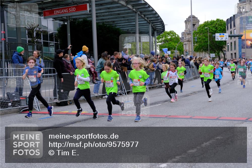 25.04.2026 - Das Zehntel Tim E. http://msf.ph/oto/9575977 25.04.2026 10:55:25 Ziel 5034, 5035, 5095, 5099, 5261, 5263, 5274, 5288, 5364, 5367, 5381, 5405, 5493, 5494, 5549, 5697, 5721, 5756, 5963, 5977, 6006, 6034, 6067, 6152, 6433, 6526, 6545, 6624, 6677, 6813, 6965, 7019, 7090, 7092, 7115, 7132, 7240, 7244, 7308, 7543, 7722, 7875, 7879, 8000, 8009 meine-sportfotos.de