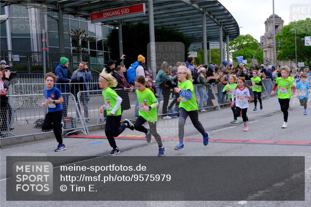 25.04.2026 - Das Zehntel Tim E. http://msf.ph/oto/9575979 25.04.2026 10:55:25 Ziel 5034, 5035, 5095, 5099, 5261, 5263, 5274, 5288, 5364, 5367, 5381, 5405, 5493, 5494, 5549, 5697, 5721, 5756, 5963, 5977, 6006, 6034, 6067, 6152, 6433, 6526, 6545, 6624, 6677, 6813, 6965, 7019, 7090, 7092, 7115, 7132, 7240, 7244, 7308, 7543, 7722, 7875, 7879, 8000, 8009 meine-sportfotos.de