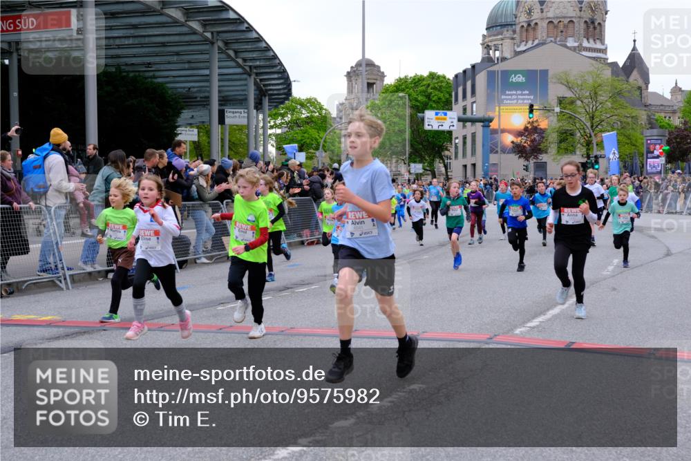 25.04.2026 - Das Zehntel Tim E. http://msf.ph/oto/9575982 25.04.2026 10:55:26 Ziel 5034, 5035, 5095, 5099, 5261, 5263, 5274, 5288, 5364, 5367, 5381, 5405, 5493, 5494, 5549, 5697, 5721, 5756, 6006, 6034, 6067, 6152, 6433, 6526, 6545, 6677, 6813, 6965, 7019, 7090, 7092, 7115, 7132, 7161, 7240, 7244, 7308, 7466, 7875, 7879, 8000, 8009 meine-sportfotos.de
