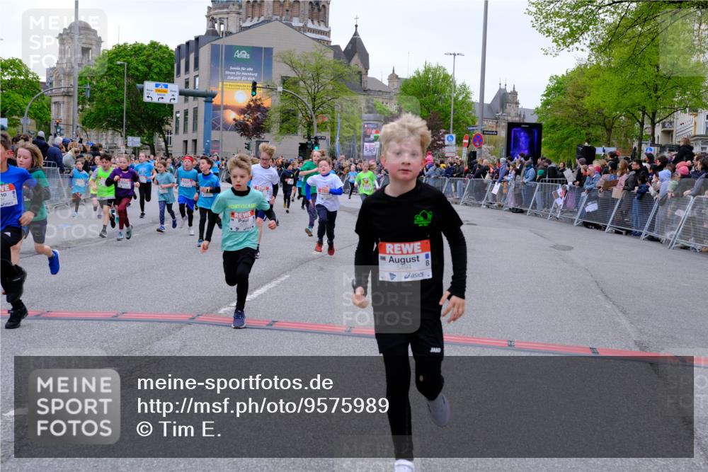 25.04.2026 - Das Zehntel Tim E. http://msf.ph/oto/9575989 25.04.2026 10:55:28 Ziel 5034, 5035, 5039, 5095, 5261, 5263, 5274, 5288, 5364, 5367, 5405, 5443, 5493, 5494, 5549, 5697, 5721, 5747, 5756, 5791, 6006, 6034, 6067, 6152, 6433, 6526, 6545, 6552, 6586, 6813, 6952, 6953, 6965, 6999, 7019, 7090, 7092, 7115, 7132, 7161, 7228, 7240, 7244, 7466, 7518, 7875, 7879, 8000, 8009 meine-sportfotos.de