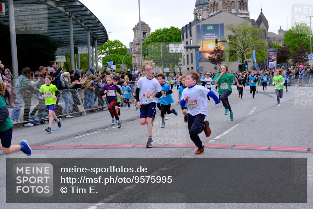 25.04.2026 - Das Zehntel Tim E. http://msf.ph/oto/9575995 25.04.2026 10:55:29 Ziel 5034, 5035, 5039, 5095, 5261, 5263, 5274, 5288, 5364, 5367, 5420, 5443, 5493, 5494, 5549, 5697, 5721, 5747, 5756, 5791, 6006, 6034, 6067, 6433, 6526, 6545, 6552, 6586, 6813, 6871, 6876, 6884, 6952, 6953, 6965, 6999, 7019, 7092, 7115, 7132, 7161, 7228, 7240, 7244, 7466, 7518, 7875, 7879, 8009 meine-sportfotos.de