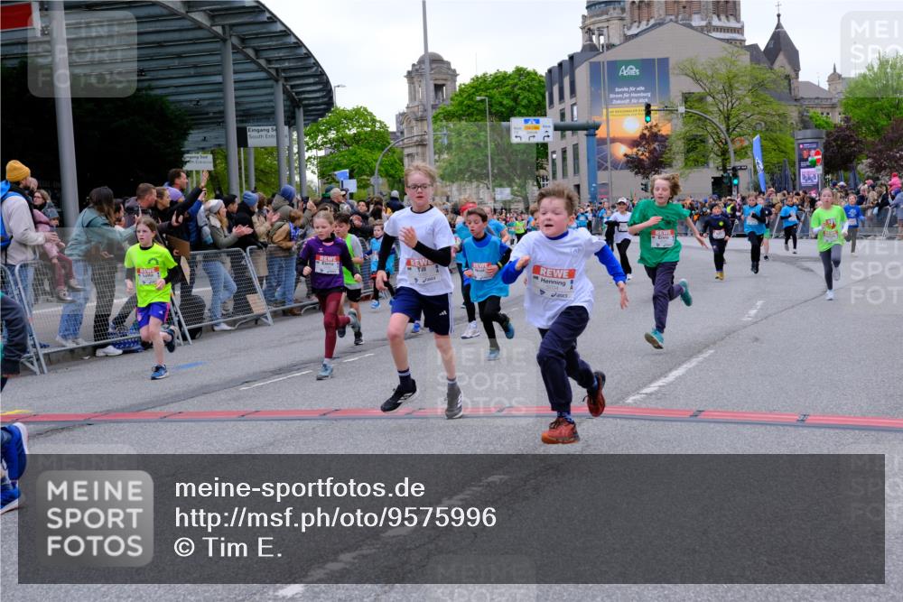 25.04.2026 - Das Zehntel Tim E. http://msf.ph/oto/9575996 25.04.2026 10:55:29 Ziel 5034, 5035, 5039, 5095, 5261, 5263, 5274, 5288, 5364, 5367, 5420, 5443, 5493, 5494, 5549, 5697, 5721, 5747, 5756, 5791, 6006, 6034, 6067, 6433, 6526, 6545, 6552, 6586, 6813, 6871, 6876, 6884, 6952, 6953, 6965, 6999, 7019, 7092, 7115, 7132, 7161, 7228, 7240, 7244, 7466, 7518, 7875, 7879, 8009 meine-sportfotos.de