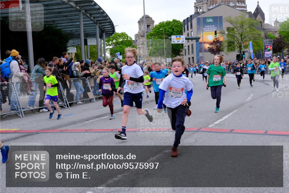 25.04.2026 - Das Zehntel Tim E. http://msf.ph/oto/9575997 25.04.2026 10:55:29 Ziel 5034, 5035, 5039, 5095, 5261, 5263, 5274, 5288, 5364, 5367, 5420, 5443, 5493, 5494, 5549, 5697, 5721, 5747, 5756, 5791, 6006, 6034, 6067, 6433, 6526, 6545, 6552, 6586, 6813, 6871, 6876, 6884, 6952, 6953, 6965, 6999, 7019, 7092, 7115, 7132, 7161, 7228, 7240, 7244, 7466, 7518, 7875, 7879, 8009 meine-sportfotos.de