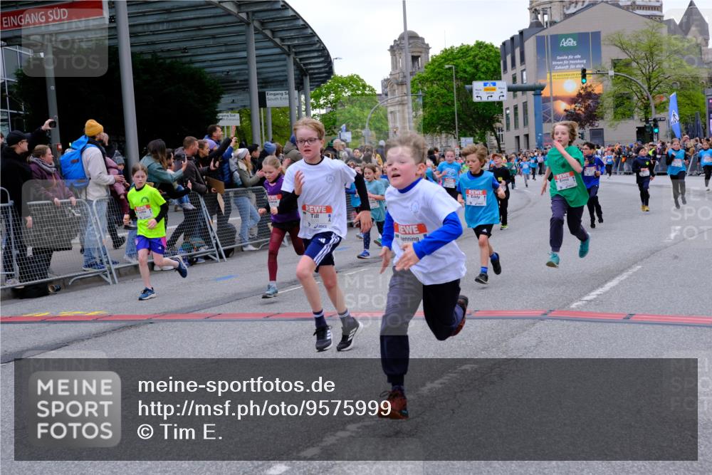 25.04.2026 - Das Zehntel Tim E. http://msf.ph/oto/9575999 25.04.2026 10:55:29 Ziel 5034, 5035, 5039, 5095, 5261, 5263, 5274, 5288, 5364, 5367, 5420, 5443, 5493, 5494, 5549, 5697, 5721, 5747, 5756, 5791, 6006, 6034, 6067, 6433, 6526, 6545, 6552, 6586, 6813, 6871, 6876, 6884, 6952, 6953, 6965, 6999, 7019, 7092, 7115, 7132, 7161, 7228, 7240, 7244, 7466, 7518, 7875, 7879, 8009 meine-sportfotos.de