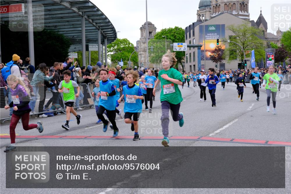 25.04.2026 - Das Zehntel Tim E. http://msf.ph/oto/9576004 25.04.2026 10:55:30 Ziel 5034, 5035, 5039, 5095, 5261, 5263, 5274, 5288, 5367, 5420, 5443, 5493, 5494, 5578, 5583, 5696, 5697, 5721, 5747, 5756, 5791, 6006, 6034, 6067, 6412, 6433, 6526, 6545, 6552, 6586, 6813, 6871, 6876, 6884, 6952, 6953, 6965, 6999, 7019, 7092, 7115, 7132, 7161, 7228, 7244, 7466, 7518, 7875, 8009 meine-sportfotos.de
