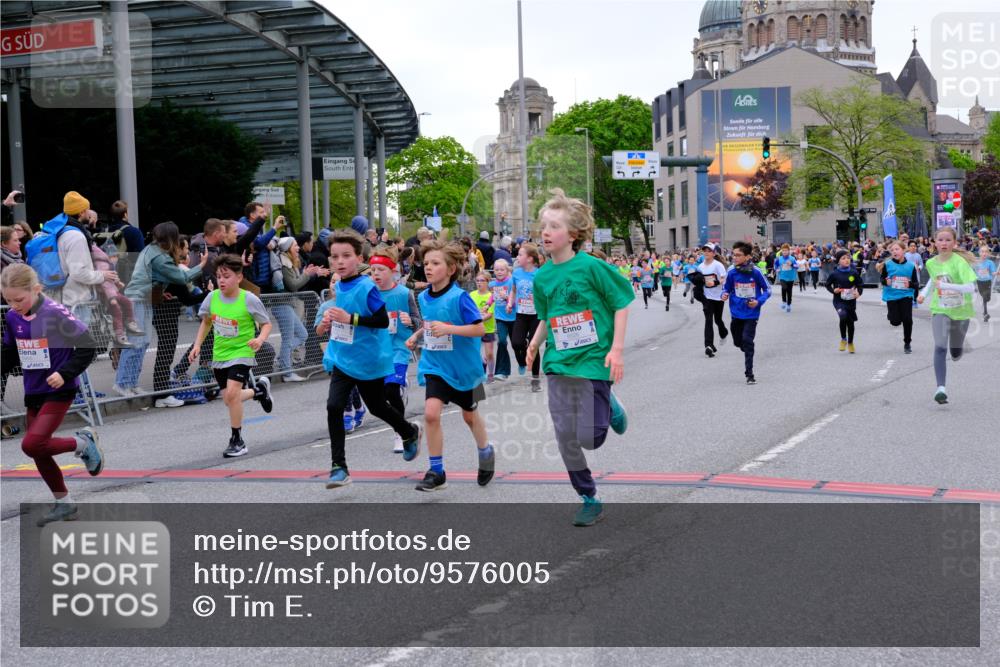 25.04.2026 - Das Zehntel Tim E. http://msf.ph/oto/9576005 25.04.2026 10:55:30 Ziel 5034, 5035, 5039, 5095, 5261, 5263, 5274, 5288, 5367, 5420, 5443, 5493, 5494, 5578, 5583, 5696, 5697, 5721, 5747, 5756, 5791, 6006, 6034, 6067, 6412, 6433, 6526, 6545, 6552, 6586, 6813, 6871, 6876, 6884, 6952, 6953, 6965, 6999, 7019, 7092, 7115, 7132, 7161, 7228, 7244, 7466, 7518, 7875, 8009 meine-sportfotos.de
