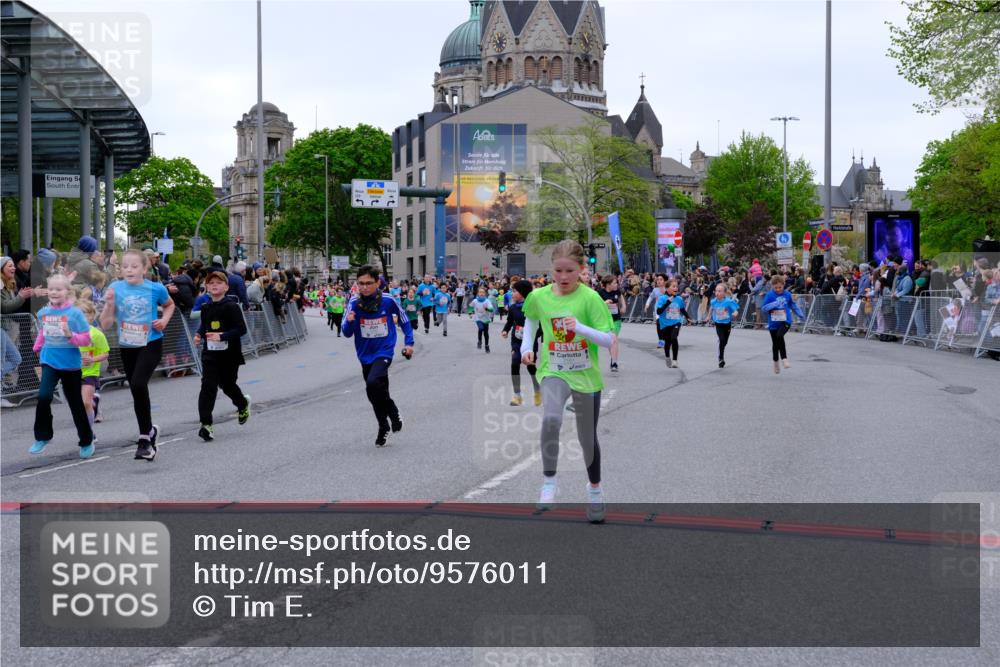 25.04.2026 - Das Zehntel Tim E. http://msf.ph/oto/9576011 25.04.2026 10:55:31 Ziel 5034, 5035, 5039, 5195, 5261, 5263, 5274, 5288, 5367, 5420, 5443, 5493, 5494, 5578, 5583, 5696, 5697, 5721, 5747, 5756, 5791, 6006, 6034, 6067, 6412, 6433, 6526, 6545, 6552, 6586, 6813, 6871, 6876, 6884, 6952, 6953, 6965, 6999, 7092, 7115, 7132, 7161, 7228, 7244, 7466, 7518, 7875, 8009 meine-sportfotos.de