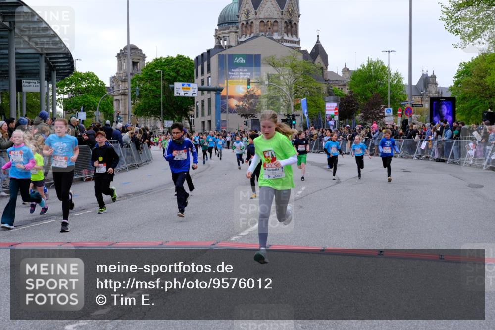 25.04.2026 - Das Zehntel Tim E. http://msf.ph/oto/9576012 25.04.2026 10:55:31 Ziel 5034, 5035, 5039, 5195, 5261, 5263, 5274, 5288, 5367, 5420, 5443, 5493, 5494, 5578, 5583, 5696, 5697, 5721, 5747, 5756, 5791, 6006, 6034, 6067, 6412, 6433, 6526, 6545, 6552, 6586, 6813, 6871, 6876, 6884, 6952, 6953, 6965, 6999, 7092, 7115, 7132, 7161, 7228, 7244, 7466, 7518, 7875, 8009 meine-sportfotos.de
