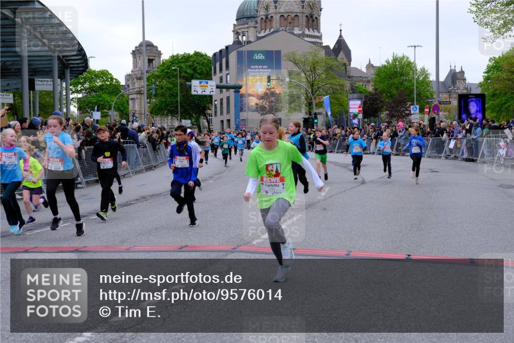 25.04.2026 - Das Zehntel Tim E. http://msf.ph/oto/9576014 25.04.2026 10:55:32 Ziel 5034, 5035, 5039, 5195, 5261, 5263, 5274, 5288, 5367, 5420, 5443, 5493, 5494, 5578, 5583, 5696, 5697, 5721, 5747, 5756, 5791, 6006, 6034, 6067, 6412, 6433, 6526, 6545, 6552, 6586, 6813, 6871, 6876, 6884, 6952, 6953, 6965, 6999, 7092, 7115, 7132, 7161, 7228, 7244, 7466, 7518, 7835, 7875, 8009 meine-sportfotos.de