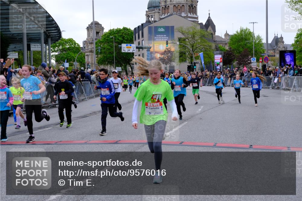 25.04.2026 - Das Zehntel Tim E. http://msf.ph/oto/9576016 25.04.2026 10:55:32 Ziel 5034, 5035, 5039, 5195, 5261, 5263, 5274, 5288, 5367, 5420, 5443, 5493, 5494, 5578, 5583, 5696, 5697, 5721, 5747, 5756, 5791, 6006, 6034, 6067, 6412, 6433, 6526, 6545, 6552, 6586, 6813, 6871, 6876, 6884, 6952, 6953, 6965, 6999, 7092, 7115, 7132, 7161, 7228, 7244, 7466, 7518, 7835, 7875, 8009 meine-sportfotos.de