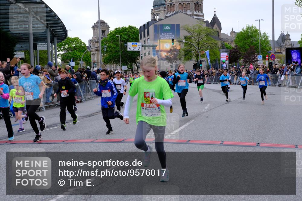 25.04.2026 - Das Zehntel Tim E. http://msf.ph/oto/9576017 25.04.2026 10:55:32 Ziel 5034, 5035, 5039, 5195, 5261, 5263, 5274, 5288, 5367, 5420, 5443, 5493, 5494, 5578, 5583, 5696, 5697, 5721, 5747, 5756, 5791, 6006, 6034, 6067, 6412, 6433, 6526, 6545, 6552, 6586, 6813, 6871, 6876, 6884, 6952, 6953, 6965, 6999, 7092, 7115, 7132, 7161, 7228, 7244, 7466, 7518, 7835, 7875, 8009 meine-sportfotos.de