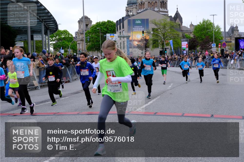 25.04.2026 - Das Zehntel Tim E. http://msf.ph/oto/9576018 25.04.2026 10:55:32 Ziel 5034, 5035, 5039, 5195, 5261, 5263, 5274, 5288, 5367, 5420, 5443, 5493, 5494, 5578, 5583, 5696, 5697, 5721, 5747, 5756, 5791, 6006, 6034, 6067, 6412, 6433, 6526, 6545, 6552, 6586, 6813, 6871, 6876, 6884, 6952, 6953, 6965, 6999, 7092, 7115, 7132, 7161, 7228, 7244, 7466, 7518, 7835, 7875, 8009 meine-sportfotos.de
