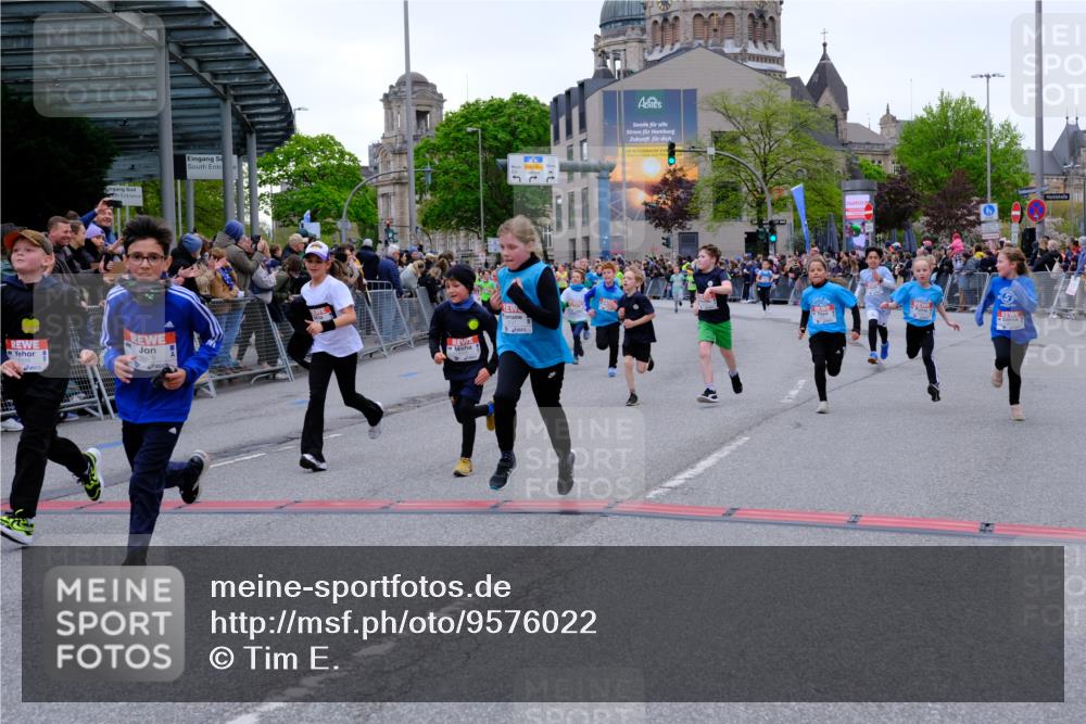 25.04.2026 - Das Zehntel Tim E. http://msf.ph/oto/9576022 25.04.2026 10:55:33 Ziel 5034, 5035, 5039, 5195, 5263, 5420, 5443, 5493, 5494, 5578, 5583, 5696, 5697, 5721, 5747, 5756, 5791, 6006, 6034, 6067, 6412, 6433, 6526, 6552, 6586, 6813, 6871, 6876, 6884, 6952, 6953, 6965, 6999, 7092, 7115, 7132, 7161, 7228, 7244, 7466, 7518, 7835, 7875, 8009 meine-sportfotos.de
