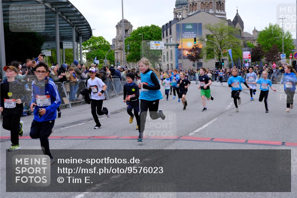 25.04.2026 - Das Zehntel Tim E. http://msf.ph/oto/9576023 25.04.2026 10:55:33 Ziel 5034, 5035, 5039, 5195, 5263, 5420, 5443, 5493, 5494, 5578, 5583, 5696, 5697, 5721, 5747, 5756, 5791, 6006, 6034, 6067, 6412, 6433, 6526, 6552, 6586, 6813, 6871, 6876, 6884, 6952, 6953, 6965, 6999, 7092, 7115, 7132, 7161, 7228, 7244, 7466, 7518, 7835, 7875, 8009 meine-sportfotos.de