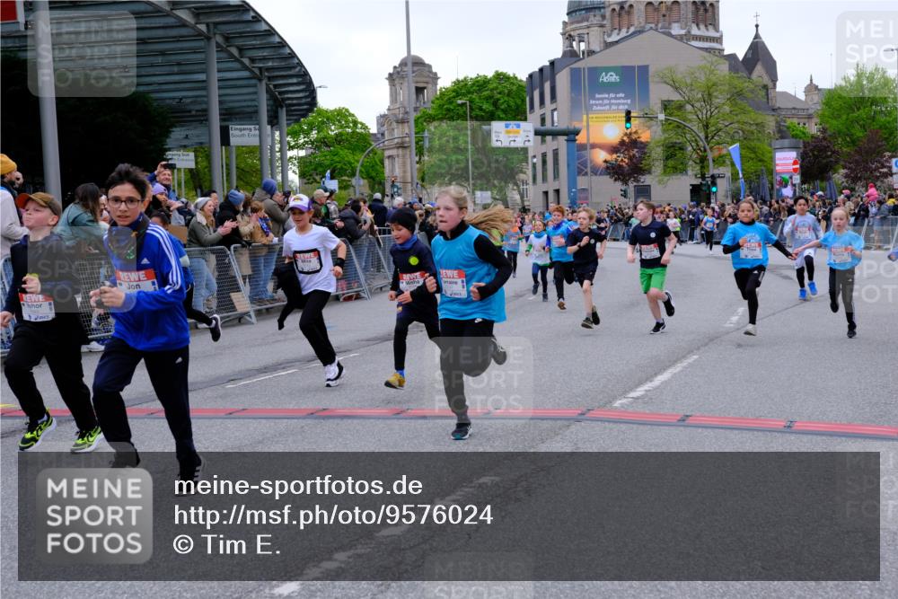 25.04.2026 - Das Zehntel Tim E. http://msf.ph/oto/9576024 25.04.2026 10:55:33 Ziel 5034, 5035, 5039, 5195, 5263, 5420, 5443, 5493, 5494, 5578, 5583, 5696, 5697, 5721, 5747, 5756, 5791, 6006, 6034, 6067, 6412, 6433, 6526, 6552, 6586, 6813, 6871, 6876, 6884, 6952, 6953, 6965, 6999, 7092, 7115, 7132, 7161, 7228, 7244, 7466, 7518, 7835, 7875, 8009 meine-sportfotos.de