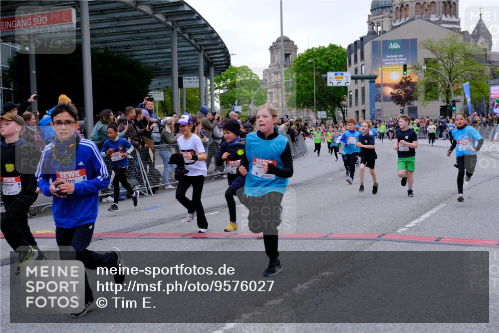 25.04.2026 - Das Zehntel Tim E. http://msf.ph/oto/9576027 25.04.2026 10:55:33 Ziel 5034, 5035, 5039, 5195, 5263, 5420, 5443, 5493, 5494, 5578, 5583, 5696, 5697, 5721, 5747, 5756, 5791, 6006, 6034, 6067, 6412, 6433, 6526, 6552, 6586, 6813, 6871, 6876, 6884, 6952, 6953, 6965, 6999, 7092, 7115, 7132, 7161, 7228, 7244, 7466, 7518, 7835, 7875, 8009 meine-sportfotos.de