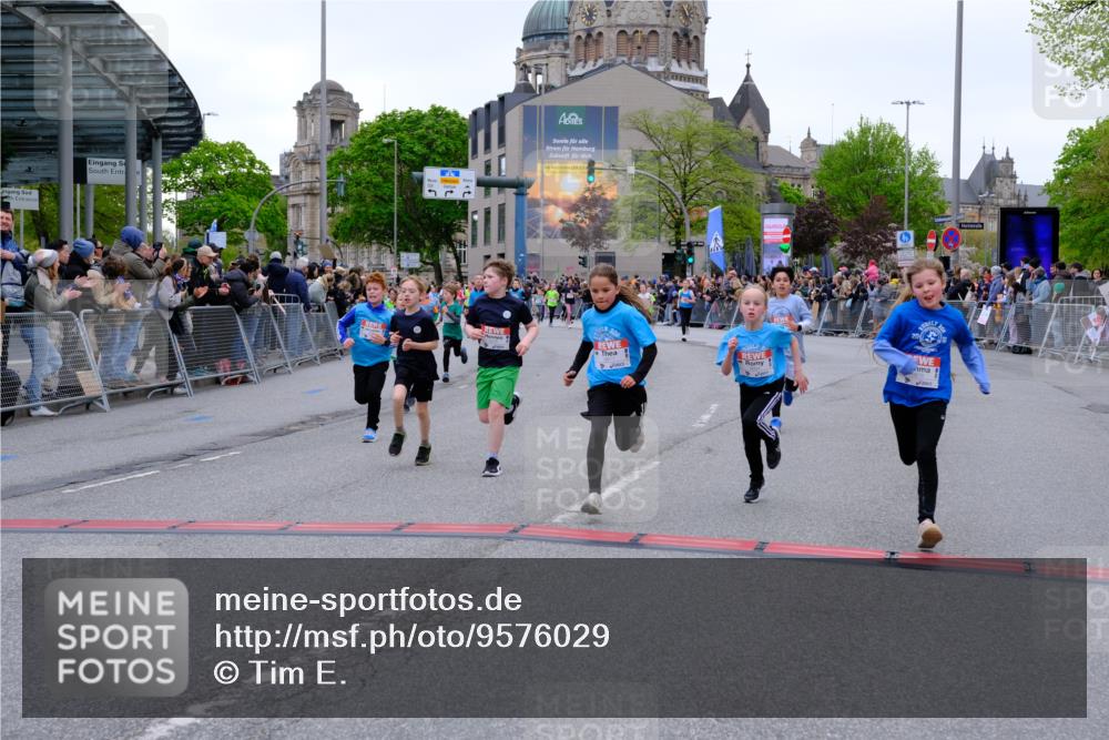 25.04.2026 - Das Zehntel Tim E. http://msf.ph/oto/9576029 25.04.2026 10:55:34 Ziel 5034, 5035, 5039, 5195, 5420, 5443, 5578, 5583, 5696, 5697, 5721, 5747, 5756, 5790, 5791, 6006, 6034, 6067, 6412, 6433, 6526, 6552, 6586, 6813, 6871, 6876, 6884, 6946, 6952, 6953, 6965, 6999, 7115, 7132, 7161, 7228, 7244, 7466, 7518, 7835, 7875 meine-sportfotos.de