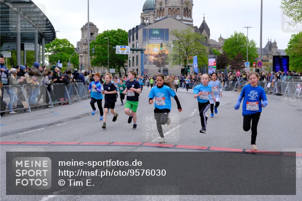 25.04.2026 - Das Zehntel Tim E. http://msf.ph/oto/9576030 25.04.2026 10:55:34 Ziel 5034, 5035, 5039, 5195, 5420, 5443, 5578, 5583, 5696, 5697, 5721, 5747, 5756, 5790, 5791, 6006, 6034, 6067, 6412, 6433, 6526, 6552, 6586, 6813, 6871, 6876, 6884, 6946, 6952, 6953, 6965, 6999, 7115, 7132, 7161, 7228, 7244, 7466, 7518, 7835, 7875 meine-sportfotos.de