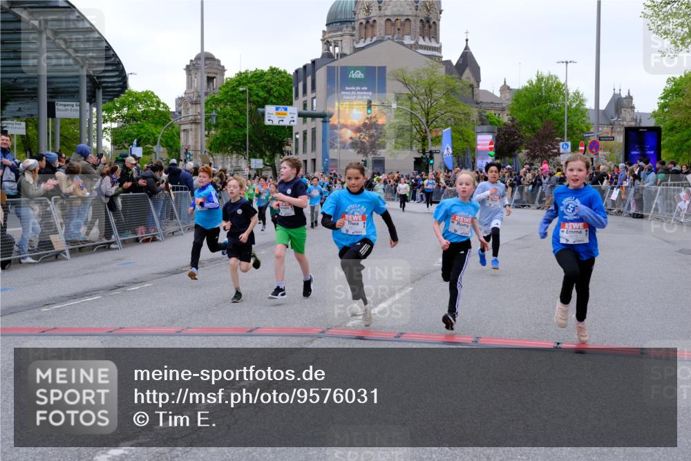 25.04.2026 - Das Zehntel Tim E. http://msf.ph/oto/9576031 25.04.2026 10:55:34 Ziel 5034, 5035, 5039, 5195, 5420, 5443, 5578, 5583, 5696, 5697, 5721, 5747, 5756, 5790, 5791, 6006, 6034, 6067, 6412, 6433, 6526, 6552, 6586, 6813, 6871, 6876, 6884, 6946, 6952, 6953, 6965, 6999, 7115, 7132, 7161, 7228, 7244, 7466, 7518, 7835, 7875 meine-sportfotos.de