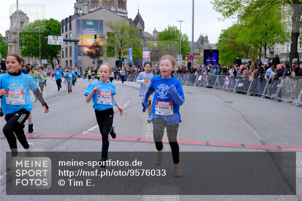 25.04.2026 - Das Zehntel Tim E. http://msf.ph/oto/9576033 25.04.2026 10:55:35 Ziel 5034, 5035, 5039, 5195, 5420, 5443, 5578, 5583, 5696, 5697, 5721, 5747, 5756, 5790, 5791, 6010, 6067, 6412, 6433, 6526, 6552, 6586, 6871, 6876, 6884, 6939, 6946, 6952, 6953, 6965, 6999, 7132, 7161, 7228, 7244, 7466, 7518, 7835, 7875 meine-sportfotos.de