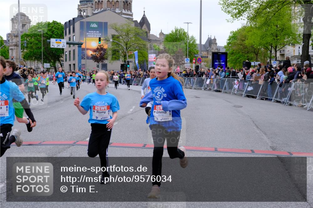 25.04.2026 - Das Zehntel Tim E. http://msf.ph/oto/9576034 25.04.2026 10:55:35 Ziel 5034, 5035, 5039, 5195, 5420, 5443, 5578, 5583, 5696, 5697, 5721, 5747, 5756, 5790, 5791, 6010, 6067, 6412, 6433, 6526, 6552, 6586, 6871, 6876, 6884, 6939, 6946, 6952, 6953, 6965, 6999, 7132, 7161, 7228, 7244, 7466, 7518, 7835, 7875 meine-sportfotos.de