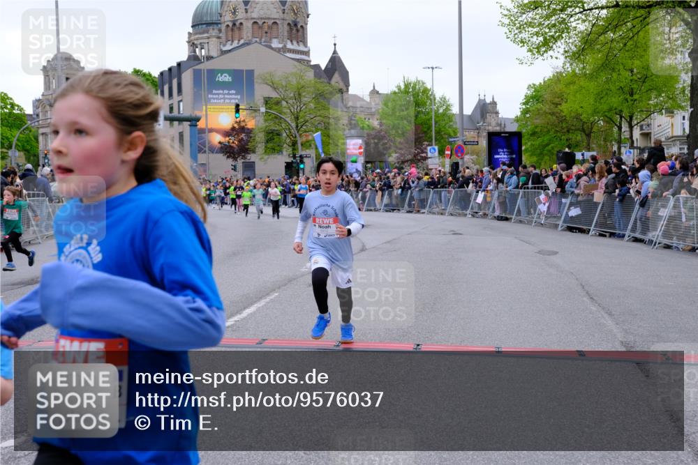 25.04.2026 - Das Zehntel Tim E. http://msf.ph/oto/9576037 25.04.2026 10:55:35 Ziel 5034, 5035, 5039, 5195, 5420, 5443, 5578, 5583, 5696, 5697, 5721, 5747, 5756, 5790, 5791, 6010, 6067, 6412, 6433, 6526, 6552, 6586, 6871, 6876, 6884, 6939, 6946, 6952, 6953, 6965, 6999, 7132, 7161, 7228, 7244, 7466, 7518, 7835, 7875 meine-sportfotos.de