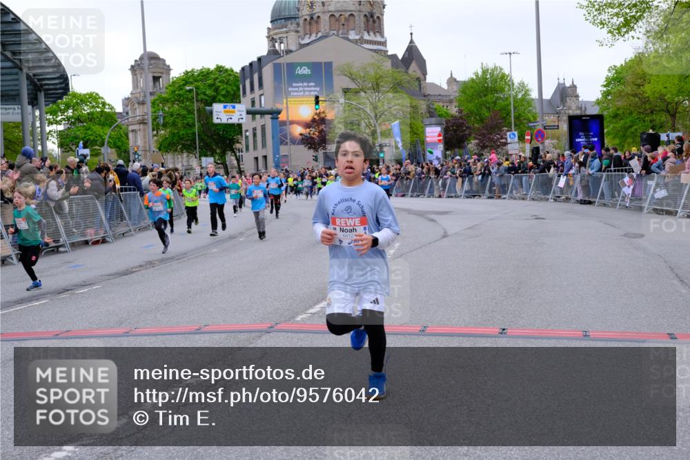 25.04.2026 - Das Zehntel Tim E. http://msf.ph/oto/9576042 25.04.2026 10:55:36 Ziel 5034, 5035, 5039, 5195, 5420, 5443, 5578, 5583, 5696, 5697, 5721, 5747, 5756, 5790, 5791, 6010, 6025, 6067, 6412, 6433, 6526, 6552, 6586, 6871, 6876, 6884, 6939, 6946, 6952, 6953, 6965, 6999, 7161, 7228, 7244, 7466, 7518, 7835 meine-sportfotos.de