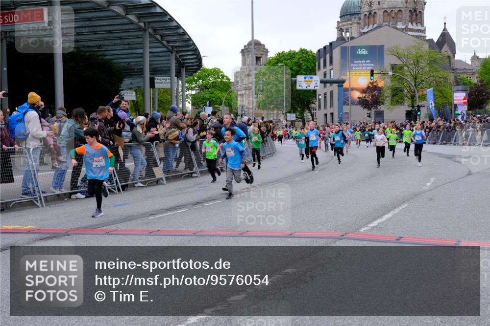 25.04.2026 - Das Zehntel Tim E. http://msf.ph/oto/9576054 25.04.2026 10:55:38 Ziel 5039, 5195, 5226, 5229, 5420, 5443, 5578, 5583, 5696, 5741, 5747, 5790, 5791, 5872, 5978, 6010, 6025, 6074, 6412, 6552, 6586, 6871, 6876, 6884, 6886, 6939, 6946, 6952, 6953, 6999, 7161, 7228, 7466, 7518, 7835, 7903, 8007 meine-sportfotos.de