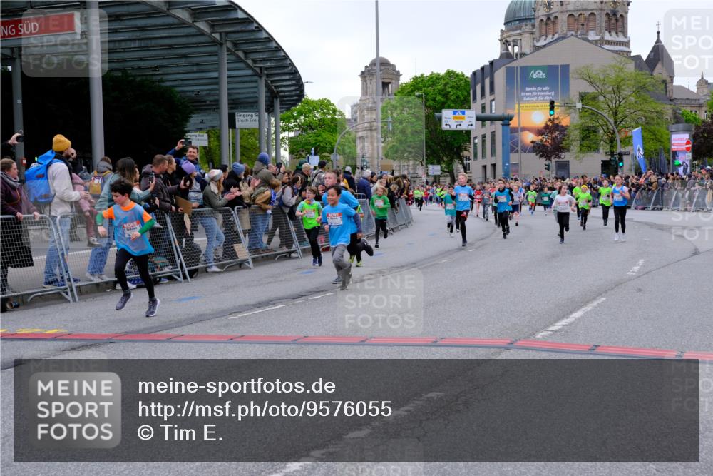 25.04.2026 - Das Zehntel Tim E. http://msf.ph/oto/9576055 25.04.2026 10:55:38 Ziel 5039, 5195, 5226, 5229, 5420, 5443, 5578, 5583, 5696, 5741, 5747, 5790, 5791, 5872, 5978, 6010, 6025, 6074, 6412, 6552, 6586, 6871, 6876, 6884, 6886, 6939, 6946, 6952, 6953, 6999, 7161, 7228, 7466, 7518, 7835, 7903, 8007 meine-sportfotos.de