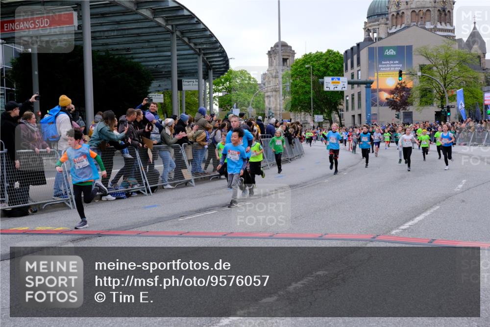 25.04.2026 - Das Zehntel Tim E. http://msf.ph/oto/9576057 25.04.2026 10:55:38 Ziel 5039, 5195, 5226, 5229, 5420, 5443, 5578, 5583, 5696, 5741, 5747, 5790, 5791, 5872, 5978, 6010, 6025, 6074, 6412, 6552, 6586, 6871, 6876, 6884, 6886, 6939, 6946, 6952, 6953, 6999, 7161, 7228, 7466, 7518, 7835, 7903, 8007 meine-sportfotos.de