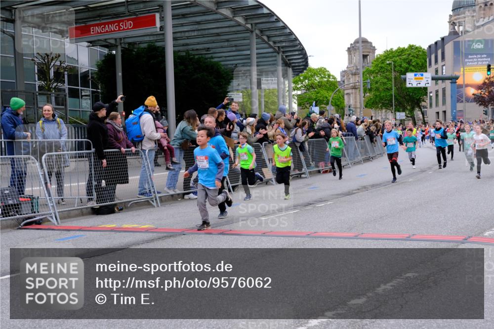 25.04.2026 - Das Zehntel Tim E. http://msf.ph/oto/9576062 25.04.2026 10:55:39 Ziel 5039, 5195, 5226, 5229, 5420, 5443, 5578, 5583, 5696, 5741, 5747, 5790, 5791, 5872, 5978, 6010, 6025, 6074, 6093, 6412, 6552, 6586, 6871, 6876, 6884, 6886, 6939, 6946, 6952, 6953, 6999, 7228, 7518, 7835, 7903, 8007 meine-sportfotos.de