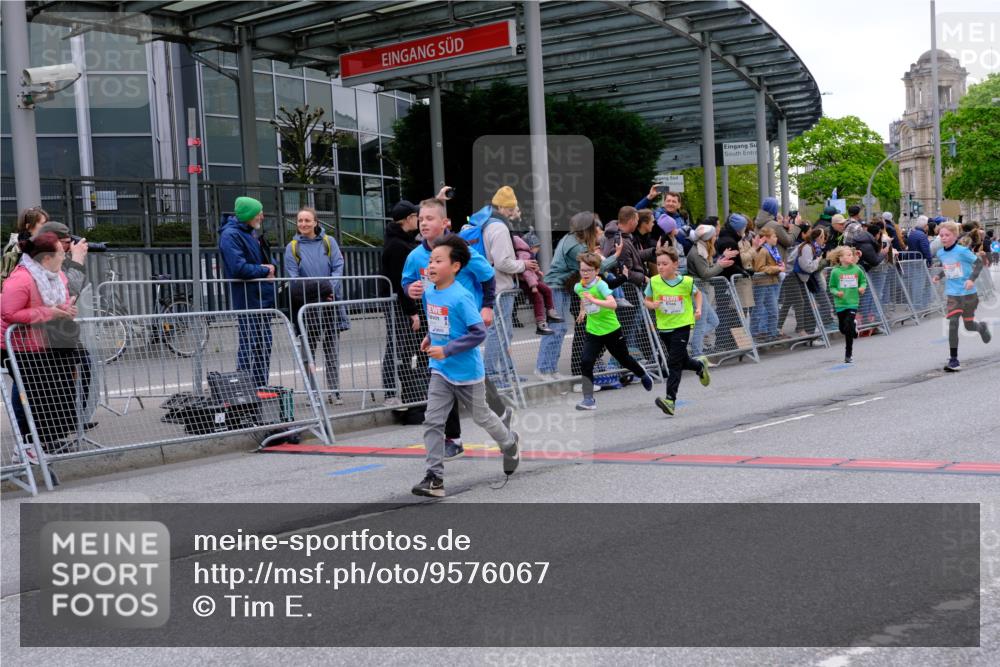 25.04.2026 - Das Zehntel Tim E. http://msf.ph/oto/9576067 25.04.2026 10:55:40 Ziel 5195, 5226, 5229, 5420, 5443, 5578, 5583, 5696, 5741, 5747, 5790, 5872, 5978, 6010, 6014, 6025, 6074, 6093, 6385, 6412, 6552, 6586, 6871, 6876, 6884, 6886, 6939, 6946, 7835, 7903, 8007 meine-sportfotos.de