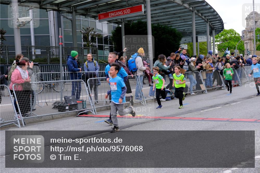 25.04.2026 - Das Zehntel Tim E. http://msf.ph/oto/9576068 25.04.2026 10:55:40 Ziel 5195, 5226, 5229, 5420, 5443, 5578, 5583, 5696, 5741, 5747, 5790, 5872, 5978, 6010, 6014, 6025, 6074, 6093, 6385, 6412, 6552, 6586, 6871, 6876, 6884, 6886, 6939, 6946, 7835, 7903, 8007 meine-sportfotos.de