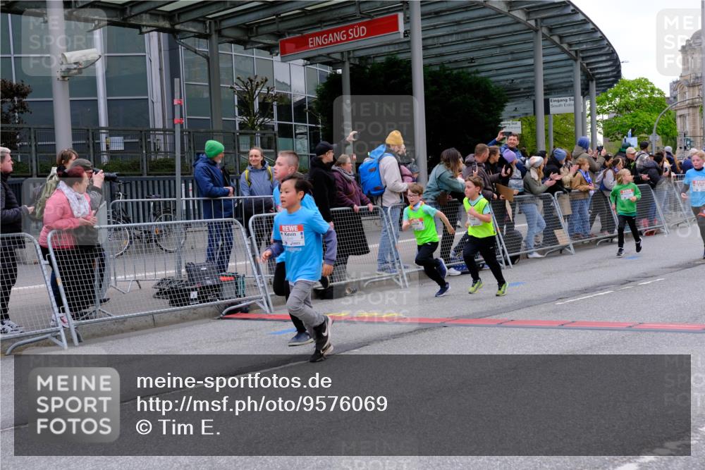 25.04.2026 - Das Zehntel Tim E. http://msf.ph/oto/9576069 25.04.2026 10:55:40 Ziel 5195, 5226, 5229, 5420, 5443, 5578, 5583, 5696, 5741, 5747, 5790, 5872, 5978, 6010, 6014, 6025, 6074, 6093, 6385, 6412, 6552, 6586, 6871, 6876, 6884, 6886, 6939, 6946, 7835, 7903, 8007 meine-sportfotos.de