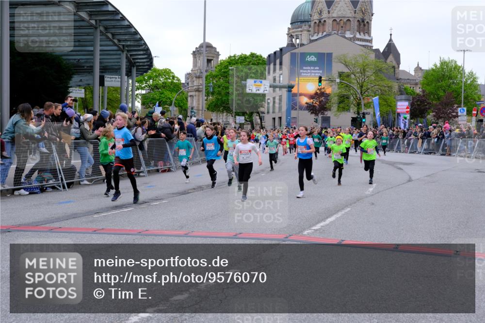 25.04.2026 - Das Zehntel Tim E. http://msf.ph/oto/9576070 25.04.2026 10:55:41 Ziel 5195, 5226, 5229, 5257, 5420, 5576, 5578, 5583, 5696, 5741, 5790, 5872, 5978, 6010, 6014, 6025, 6074, 6093, 6385, 6412, 6871, 6876, 6884, 6886, 6939, 6946, 7267, 7835, 7903, 8007 meine-sportfotos.de