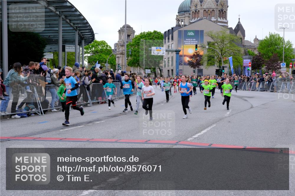25.04.2026 - Das Zehntel Tim E. http://msf.ph/oto/9576071 25.04.2026 10:55:41 Ziel 5195, 5226, 5229, 5257, 5420, 5576, 5578, 5583, 5696, 5741, 5790, 5872, 5978, 6010, 6014, 6025, 6074, 6093, 6385, 6412, 6871, 6876, 6884, 6886, 6939, 6946, 7267, 7835, 7903, 8007 meine-sportfotos.de