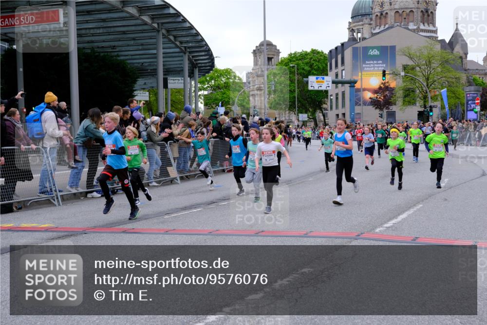 25.04.2026 - Das Zehntel Tim E. http://msf.ph/oto/9576076 25.04.2026 10:55:42 Ziel 5195, 5226, 5229, 5257, 5576, 5578, 5583, 5696, 5741, 5790, 5872, 5978, 6010, 6014, 6025, 6074, 6093, 6385, 6412, 6429, 6886, 6939, 6946, 7267, 7827, 7835, 7903, 8007 meine-sportfotos.de