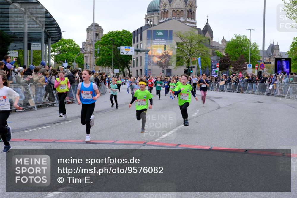 25.04.2026 - Das Zehntel Tim E. http://msf.ph/oto/9576082 25.04.2026 10:55:43 Ziel 5195, 5226, 5229, 5257, 5576, 5741, 5790, 5872, 5978, 6010, 6014, 6025, 6074, 6093, 6385, 6429, 6886, 6939, 6946, 7267, 7801, 7803, 7827, 7835, 7903, 8007 meine-sportfotos.de