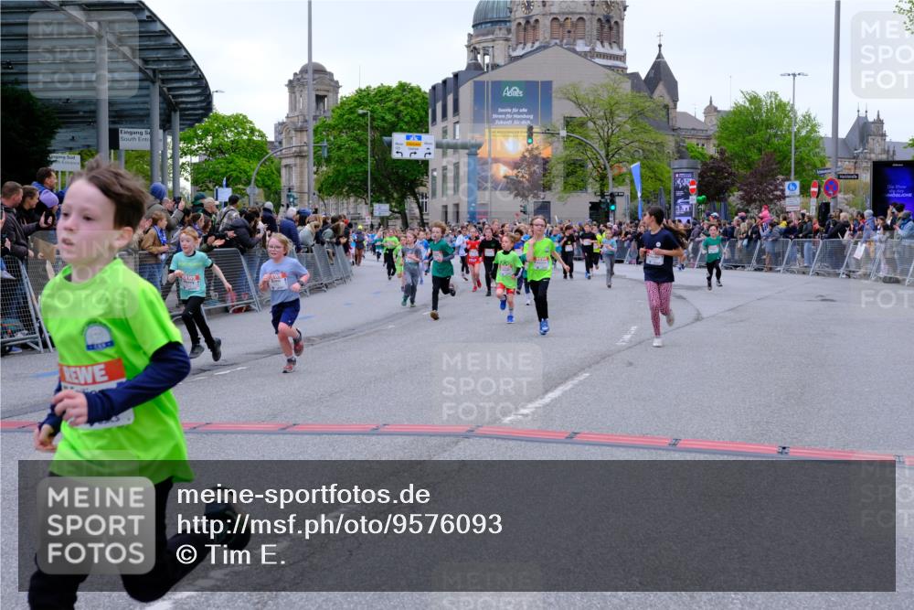 25.04.2026 - Das Zehntel Tim E. http://msf.ph/oto/9576093 25.04.2026 10:55:44 Ziel 5226, 5229, 5257, 5513, 5576, 5741, 5790, 5872, 5978, 6010, 6014, 6025, 6074, 6093, 6224, 6385, 6429, 6886, 6939, 6946, 7267, 7288, 7801, 7803, 7827, 7835, 7903, 8007 meine-sportfotos.de