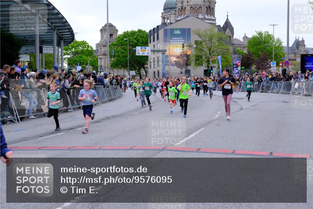 25.04.2026 - Das Zehntel Tim E. http://msf.ph/oto/9576095 25.04.2026 10:55:44 Ziel 5226, 5229, 5257, 5513, 5576, 5741, 5790, 5872, 5978, 6010, 6014, 6025, 6074, 6093, 6224, 6385, 6429, 6886, 6939, 6946, 7267, 7288, 7801, 7803, 7827, 7835, 7903, 8007 meine-sportfotos.de