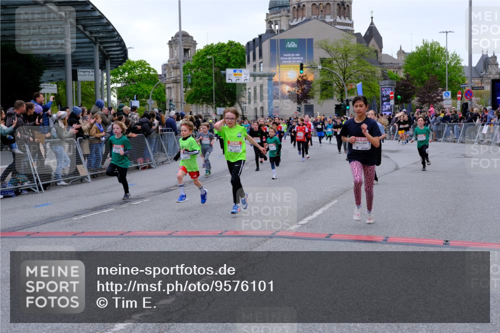 25.04.2026 - Das Zehntel Tim E. http://msf.ph/oto/9576101 25.04.2026 10:55:46 Ziel 5226, 5229, 5257, 5319, 5322, 5325, 5326, 5342, 5513, 5576, 5741, 5790, 5872, 5978, 6010, 6014, 6025, 6074, 6093, 6224, 6385, 6429, 6663, 6886, 6939, 6946, 7267, 7288, 7468, 7702, 7712, 7715, 7801, 7803, 7827, 7903, 8007 meine-sportfotos.de