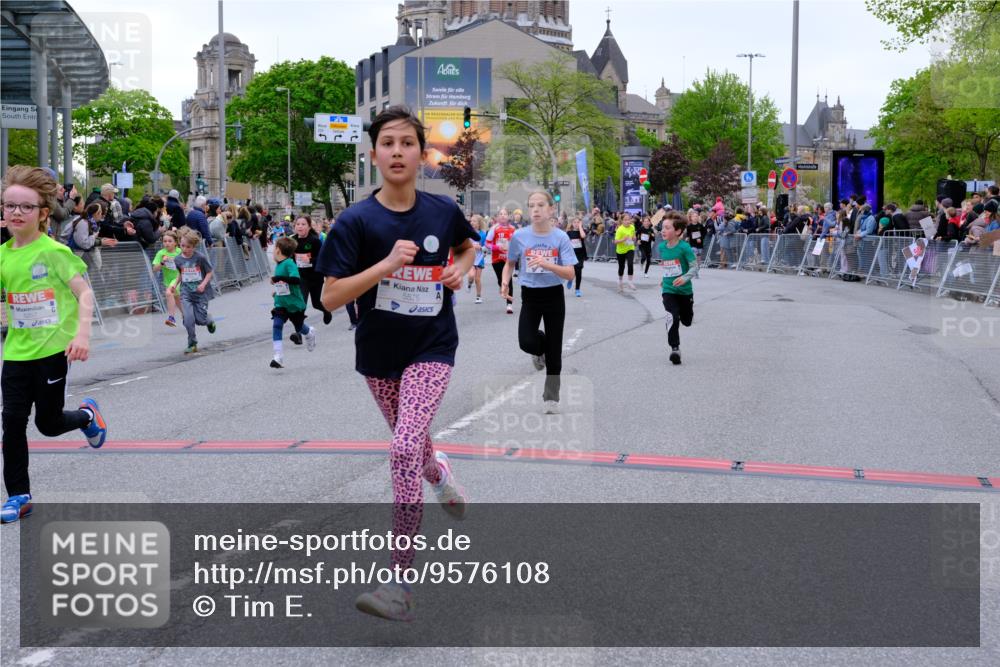 25.04.2026 - Das Zehntel Tim E. http://msf.ph/oto/9576108 25.04.2026 10:55:47 Ziel 5226, 5229, 5257, 5319, 5322, 5325, 5326, 5342, 5513, 5576, 5741, 5872, 5978, 6010, 6014, 6025, 6074, 6093, 6224, 6385, 6429, 6663, 6886, 6939, 6989, 7005, 7250, 7267, 7288, 7468, 7702, 7712, 7715, 7801, 7803, 7827, 7903, 8007 meine-sportfotos.de