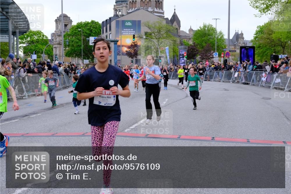 25.04.2026 - Das Zehntel Tim E. http://msf.ph/oto/9576109 25.04.2026 10:55:47 Ziel 5226, 5229, 5257, 5319, 5322, 5325, 5326, 5342, 5513, 5576, 5741, 5872, 5978, 6010, 6014, 6025, 6074, 6093, 6224, 6385, 6429, 6663, 6886, 6939, 6989, 7005, 7250, 7267, 7288, 7468, 7702, 7712, 7715, 7801, 7803, 7827, 7903, 8007 meine-sportfotos.de