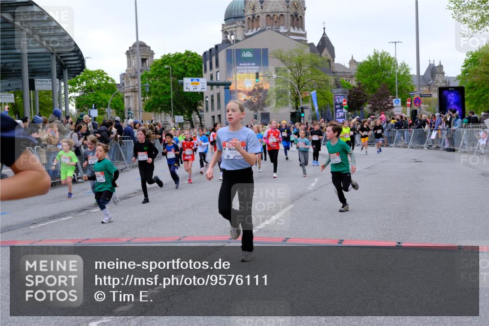 25.04.2026 - Das Zehntel Tim E. http://msf.ph/oto/9576111 25.04.2026 10:55:48 Ziel 5226, 5229, 5257, 5319, 5322, 5325, 5326, 5342, 5513, 5576, 5741, 5872, 5978, 6014, 6025, 6074, 6093, 6189, 6224, 6385, 6429, 6663, 6886, 6989, 7005, 7250, 7267, 7288, 7319, 7468, 7702, 7712, 7715, 7801, 7803, 7827, 7903, 8007 meine-sportfotos.de