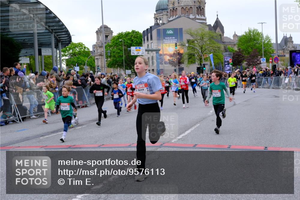 25.04.2026 - Das Zehntel Tim E. http://msf.ph/oto/9576113 25.04.2026 10:55:48 Ziel 5226, 5229, 5257, 5319, 5322, 5325, 5326, 5342, 5513, 5576, 5741, 5872, 5978, 6014, 6025, 6074, 6093, 6189, 6224, 6385, 6429, 6663, 6886, 6989, 7005, 7250, 7267, 7288, 7319, 7468, 7702, 7712, 7715, 7801, 7803, 7827, 7903, 8007 meine-sportfotos.de